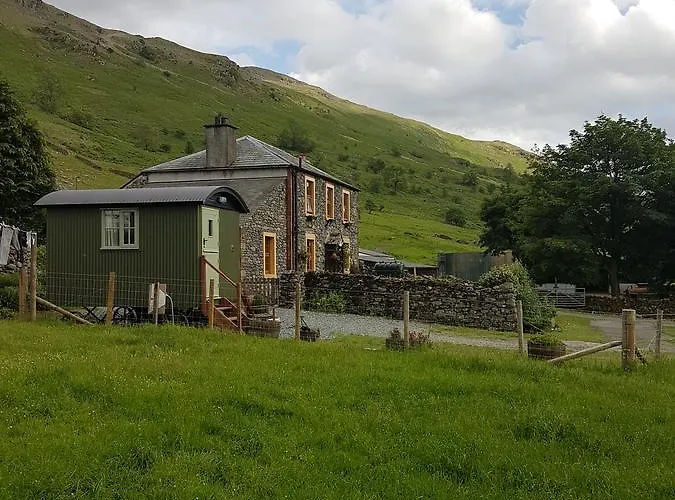 Alojamento de Turismo Rural Shepherds Hut Dolly Wagon *